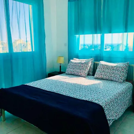 Diana 54 Large 2bedroom Apartment. Kitchen. Pool. Free Wifi Pafos