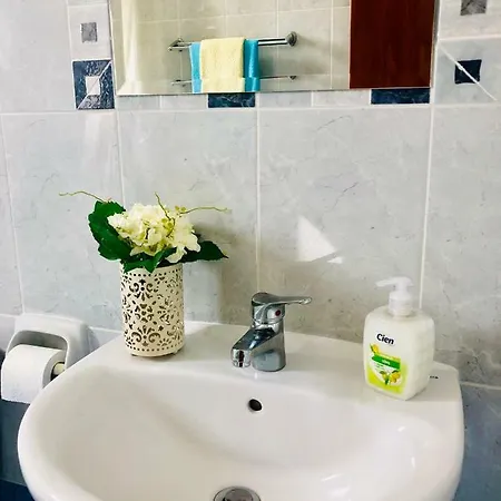 Diana 54 Large 2bedroom Apartment. Kitchen. Pool. Free Wifi * Paphos