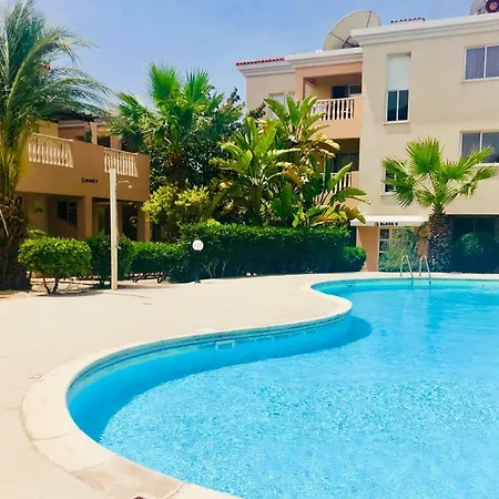 Apartment Diana 54 Large 2bedroom Apartment. Kitchen. Pool. Free Wifi *